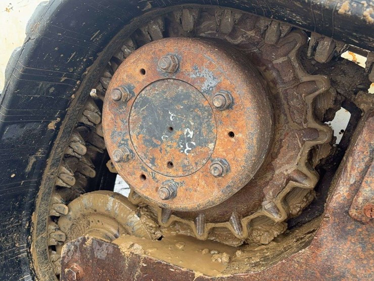 bobcat-t300-image-12