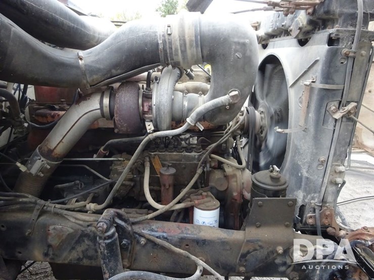 mack-r686st-image-72