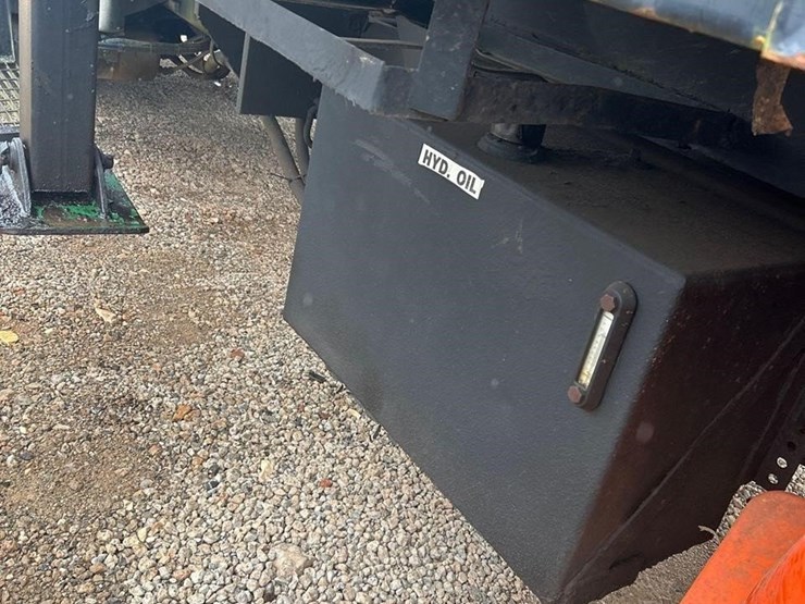 kenworth-t300-image-10