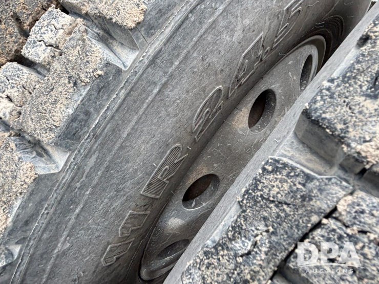 2017-mack-pinnacle-chu613-image-34