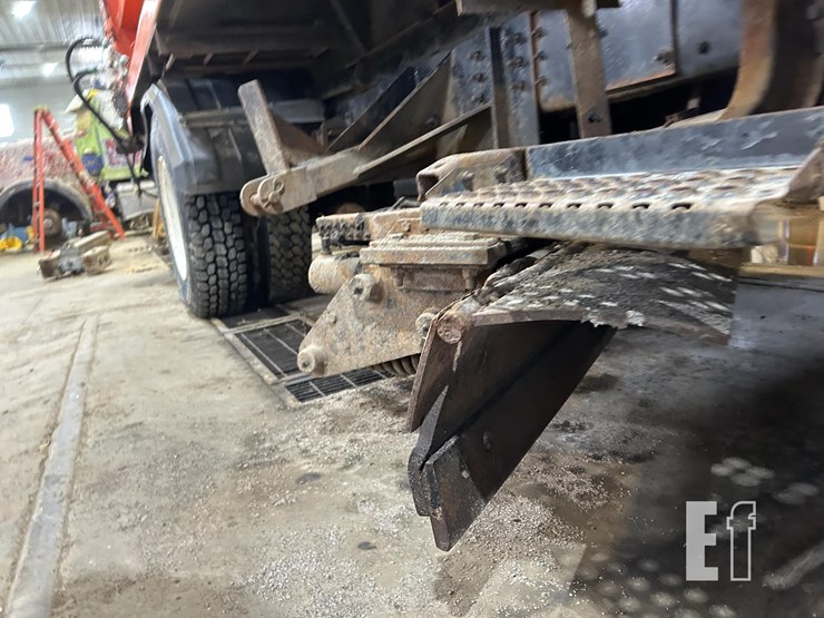 1998-international-s2500-image-51