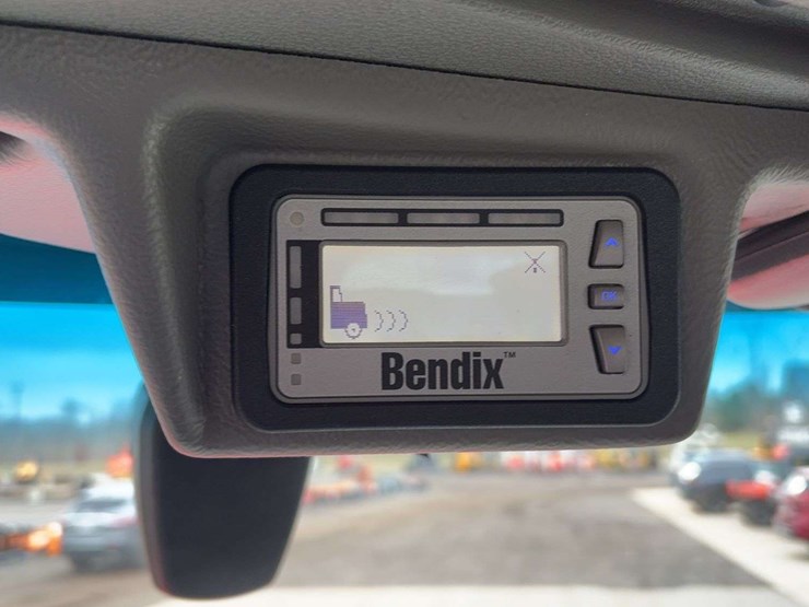 2018-peterbilt-579-image-52