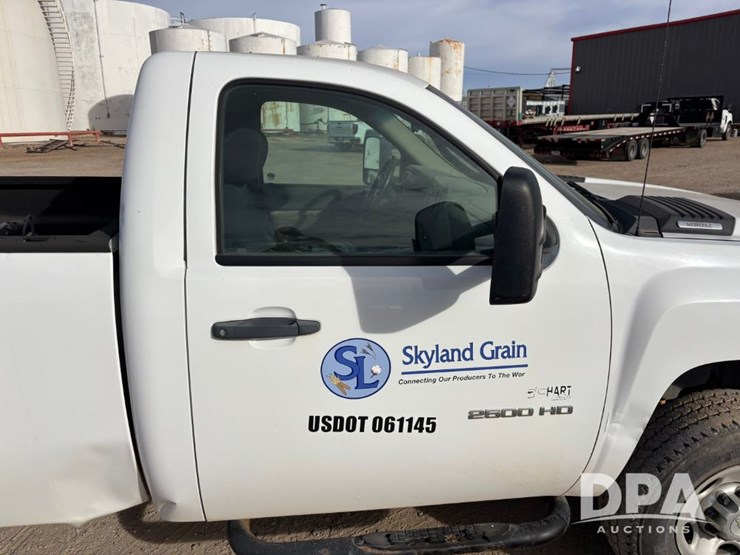 2010-chevrolet-silverado-2500hd-image-44