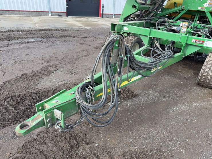 2011-john-deere-1990-image-19