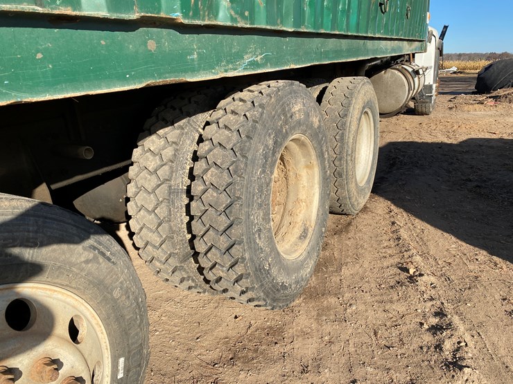 #205-•-2004-sterling-grapple-truck-(has-wi-title)-(chetek,-wi)-image-36