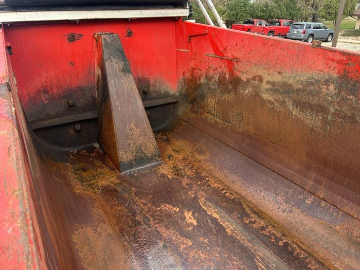 #1673-•-2002-international-workstar-tri-axle-dump-truck-image-29