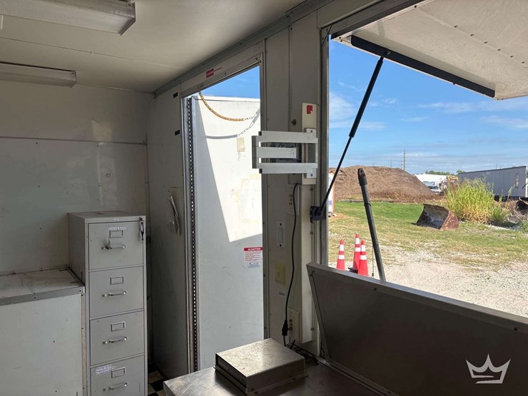 pace-american-mw8516ta2-t/a-enclosed-concession-trailer-image-9