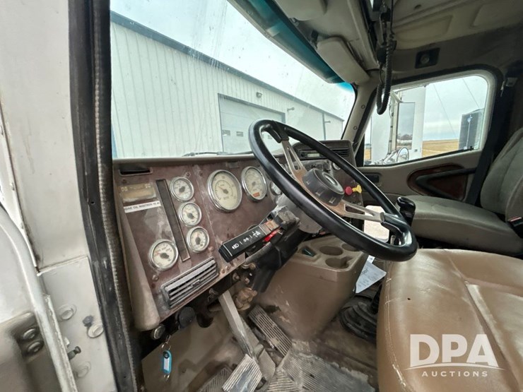 international-9900i-image-41