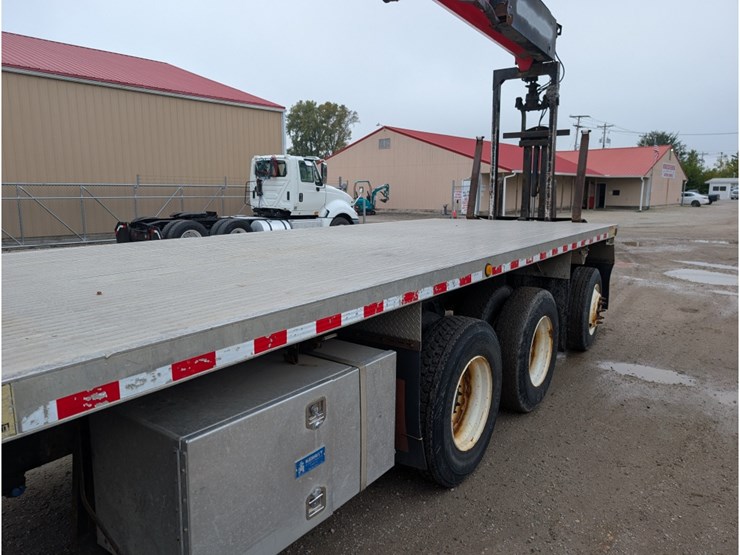 2015-freightliner-114sd-image-15