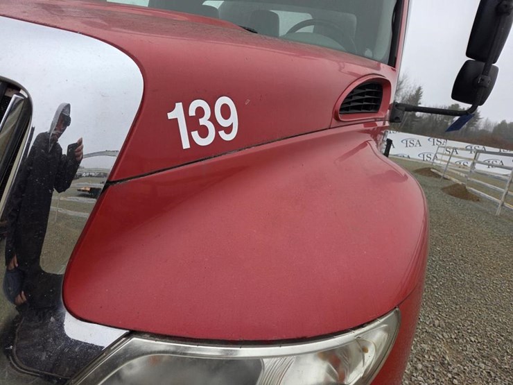 2011-international-durastar-4400-image-12