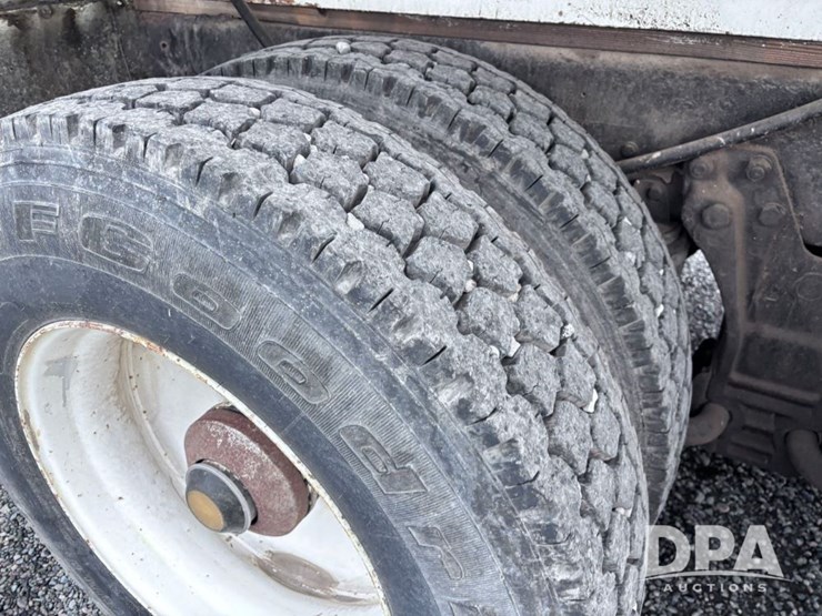 1995-kenworth-t800-image-37