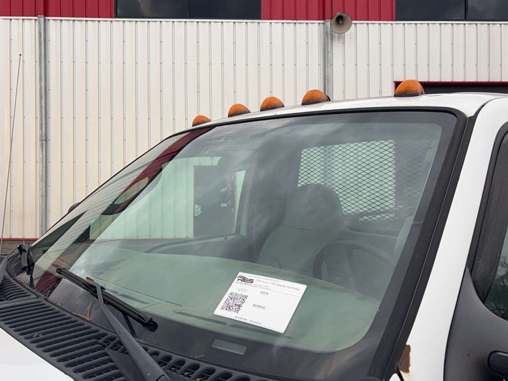 2004-ford-f350-image-21