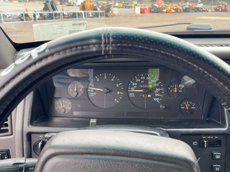 1994-jeep-grand-cherokee-image-22