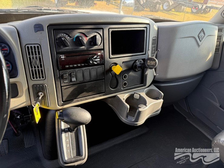 international-durastar-4300-image-18