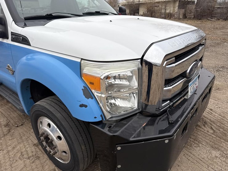 ford-f550-xlt-image-9