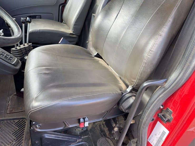 2013-international-workstar-7400-image-61