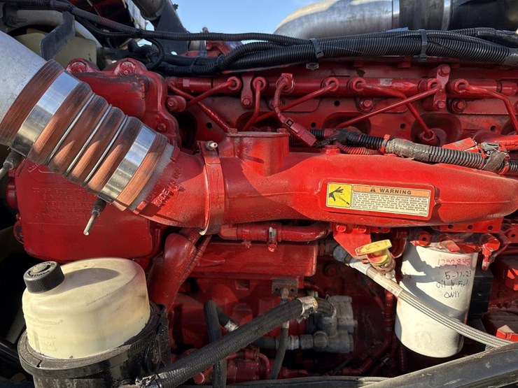 2012-peterbilt-389-image-16