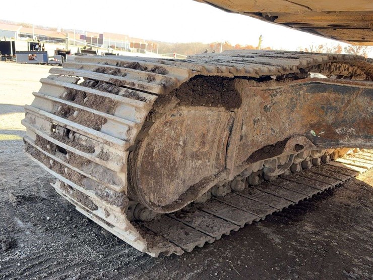 komatsu-pc210-lc-10-image-14