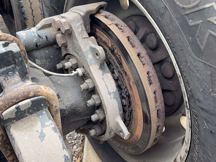 2018-peterbilt-579-image-59