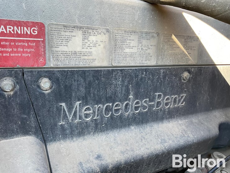 2004-freightliner-columbia-120-image-18