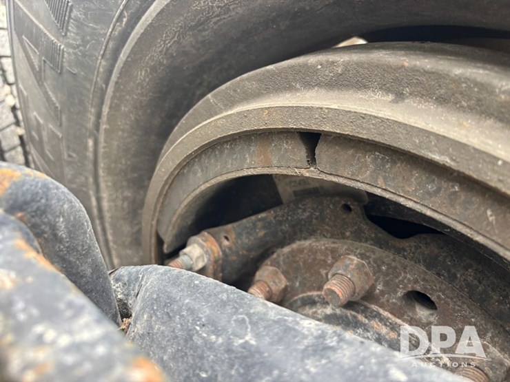 peterbilt-385-image-56