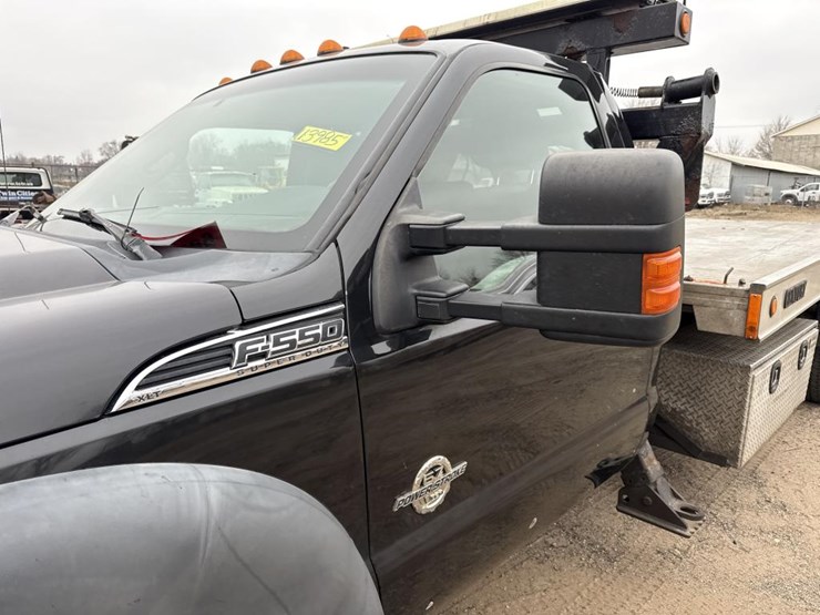 ford-f550-xlt-image-16