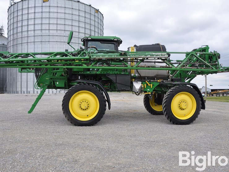 2023-john-deere-412r-image-8