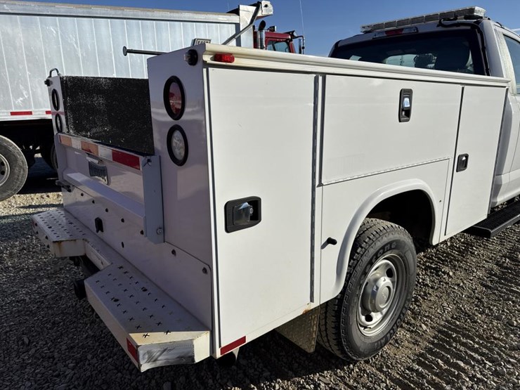 2017-ford-f250-image-16