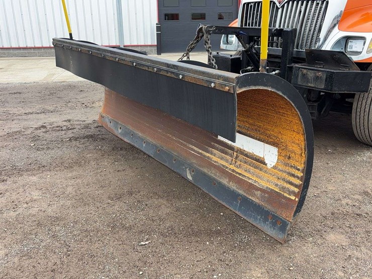 2004-international-7400-image-24