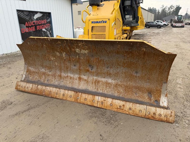2015-komatsu-d51ex-22-image-9