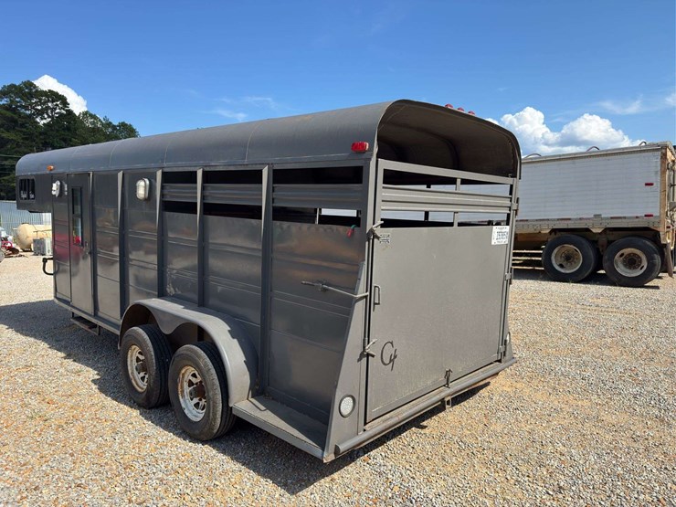 valley-trailer-image-6