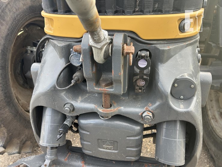 2014-challenger-mt585d-image-9