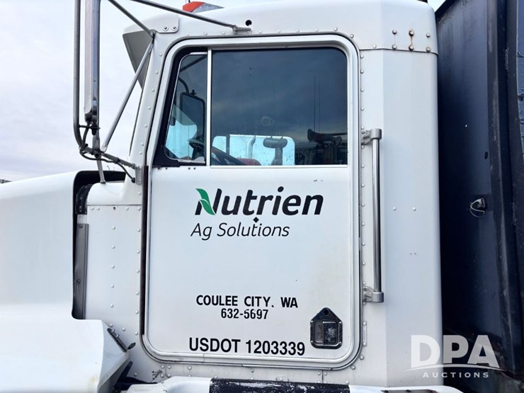 kenworth-t600a-image-25