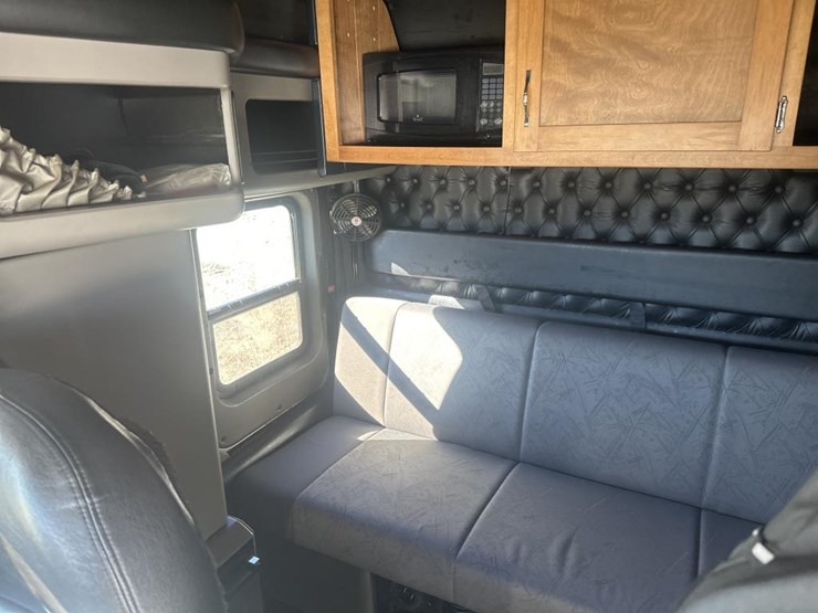 2009-kenworth-t800-image-41