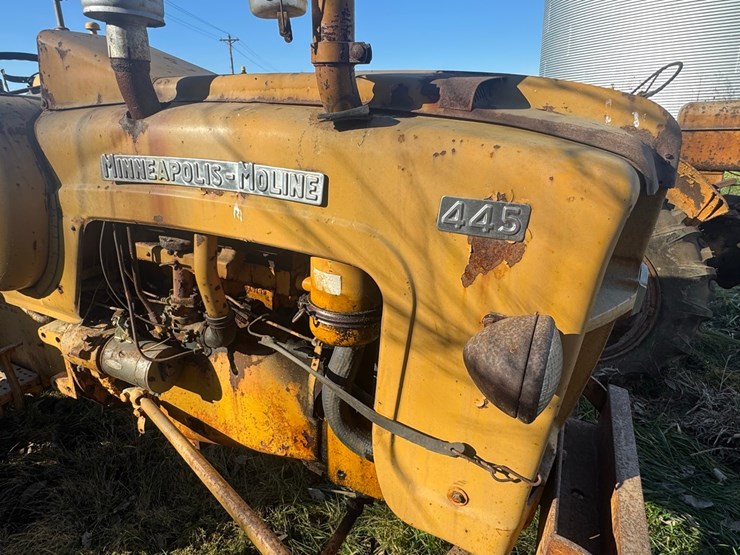 minneapolis-moline-445-image-1