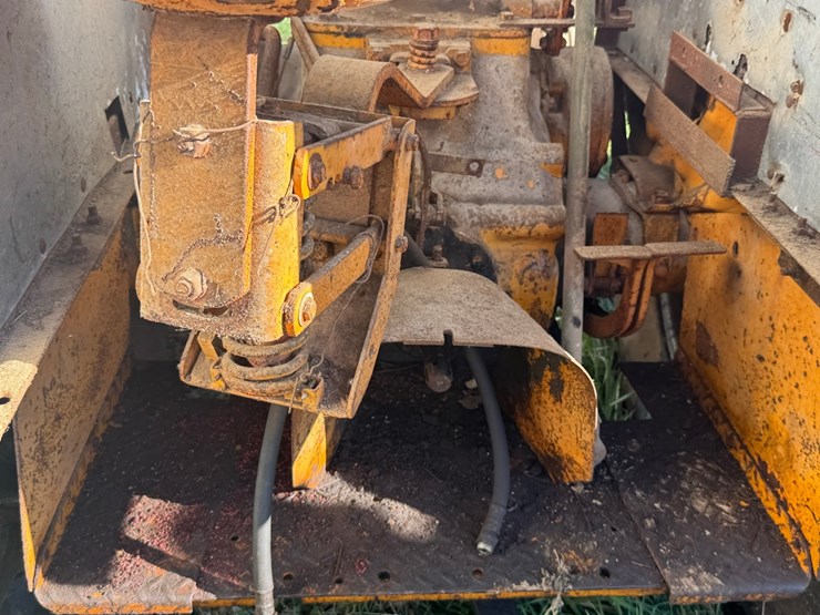 minneapolis-moline-ub-image-21