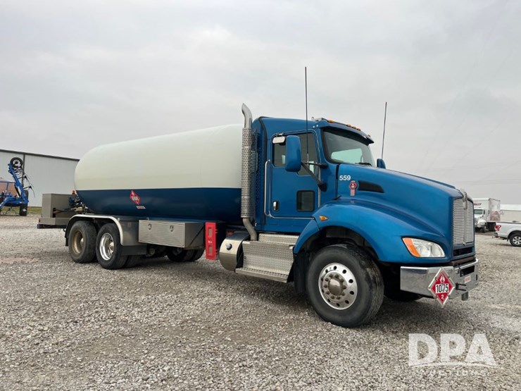 kenworth-t440-image-5