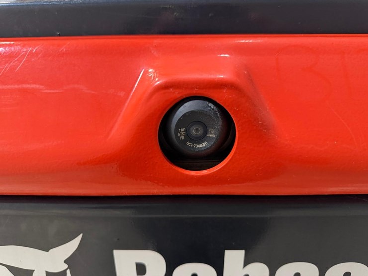 2023-bobcat-t76-image-16