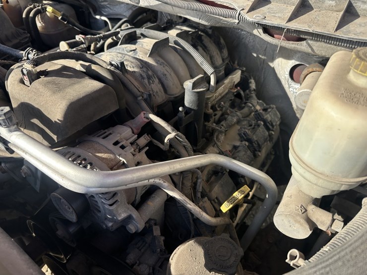 2015-dodge-ram-5500-image-38