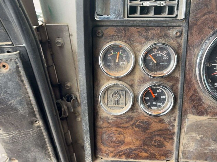 1989-kenworth-t800-image-37