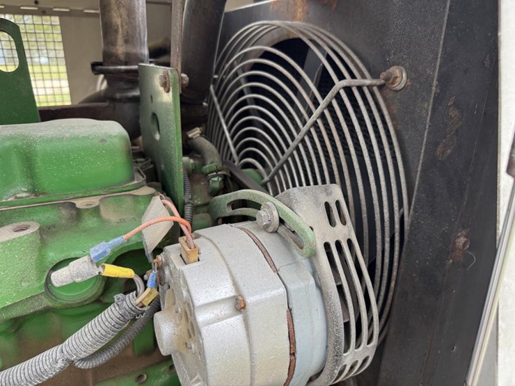 john-deere-12-image-40