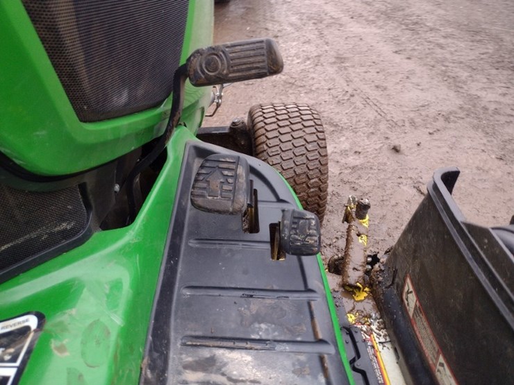 john-deere-x750-image-7