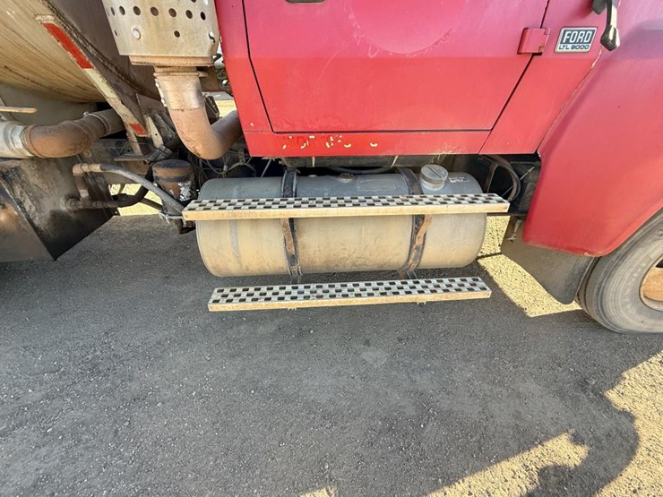 ford-ltl9000-image-24