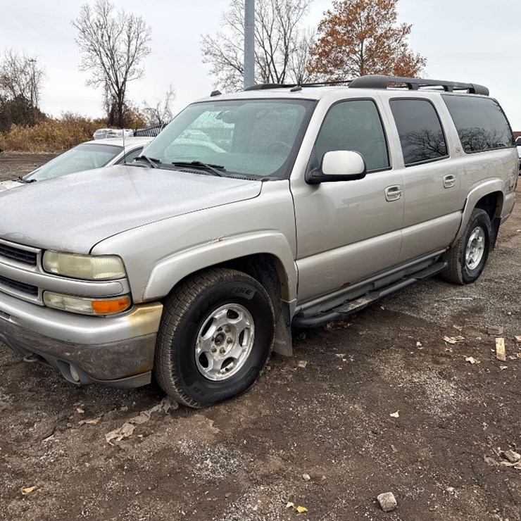 CHEVROLET SUBURBAN