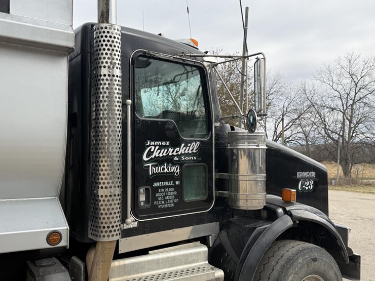 2014-kenworth-t800-image-14