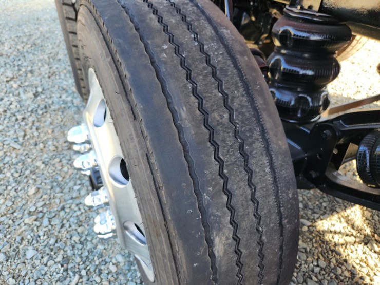 2002-kenworth-t800-image-75