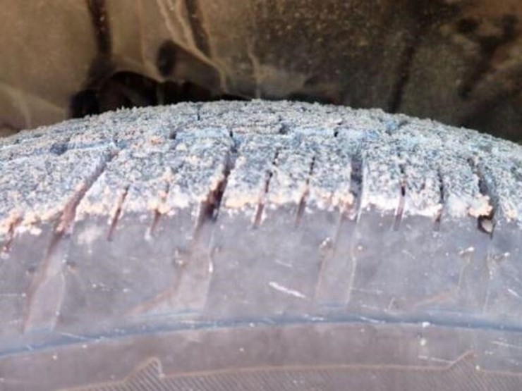 ram-1500-slt-image-60