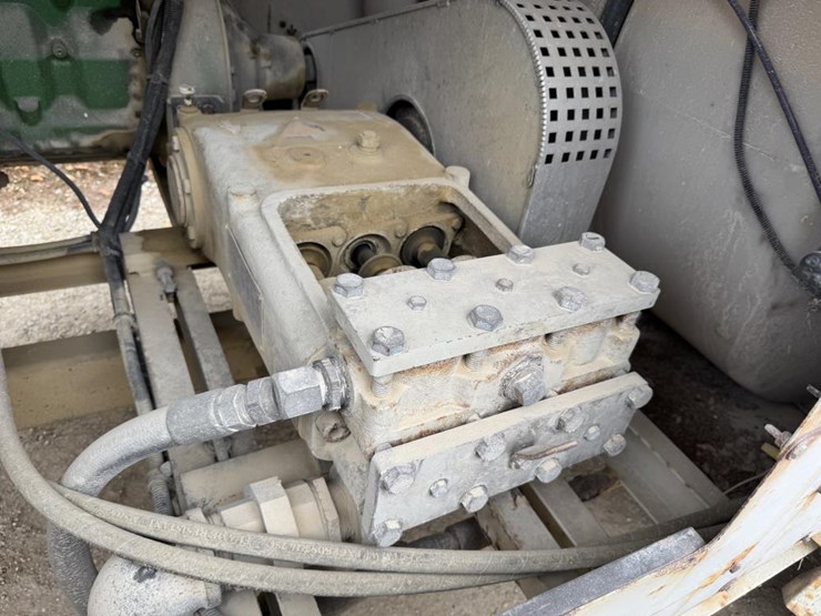 john-deere-12-image-46