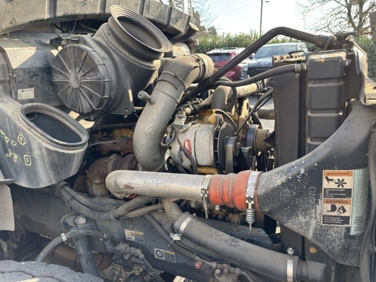 2001-kenworth-t300-image-30