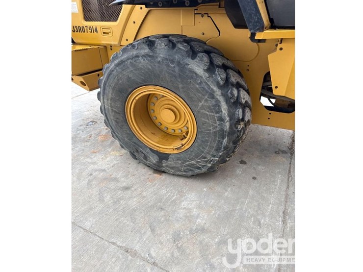 caterpillar-938m-image-10